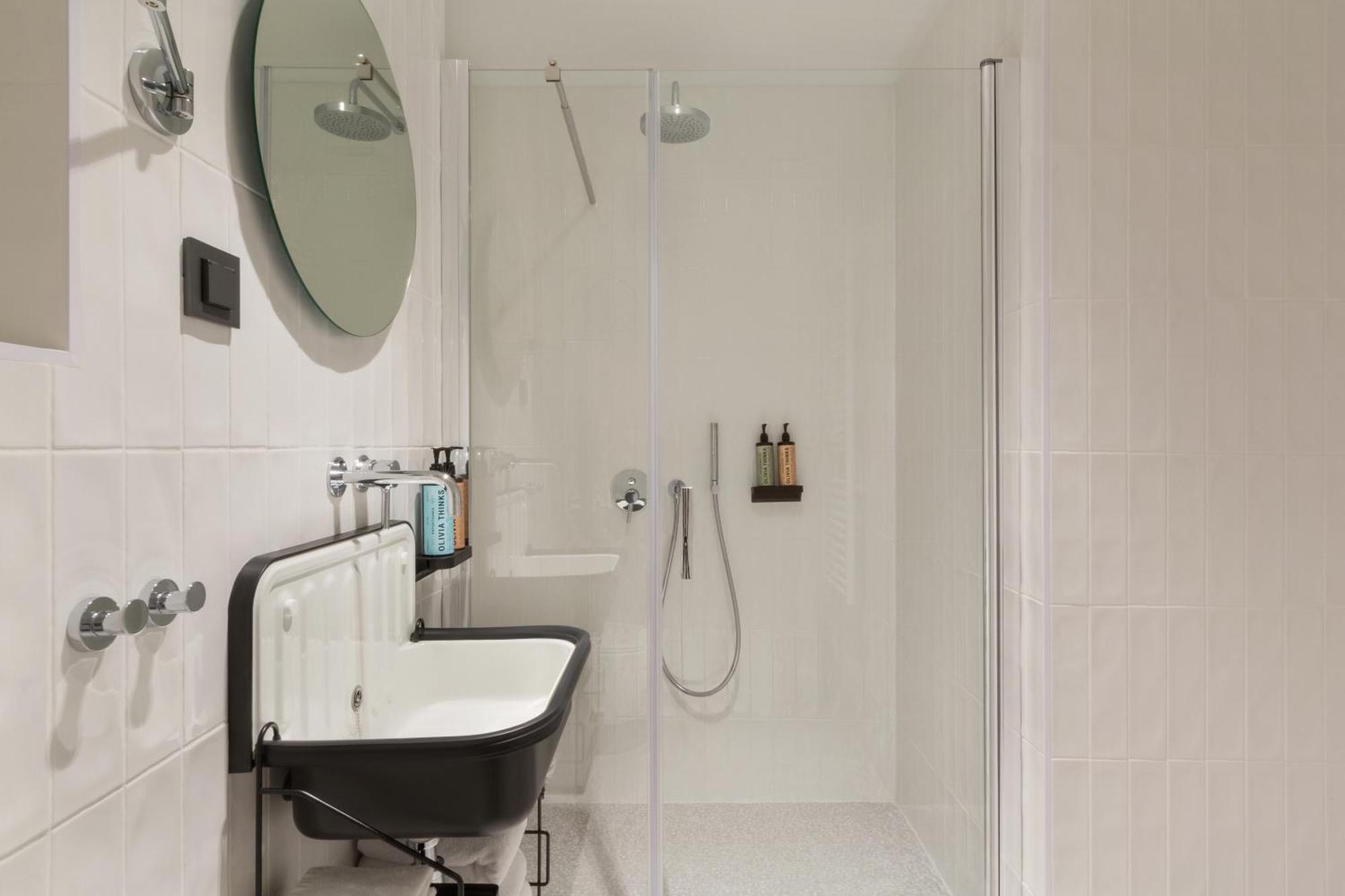 Bona Fide Main Square Designer Apartments Zagreb Room photo